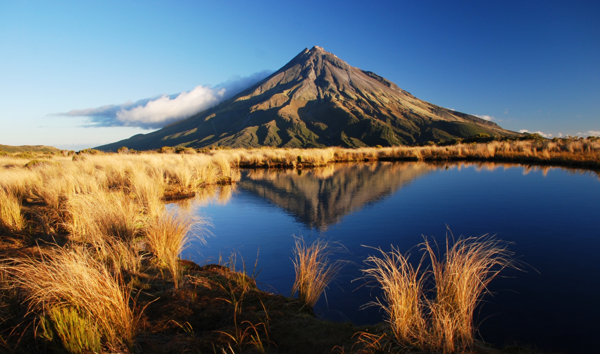 Taranaki reflected in Pouakai Tarn