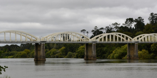 Tuakau Bridge 12458565405