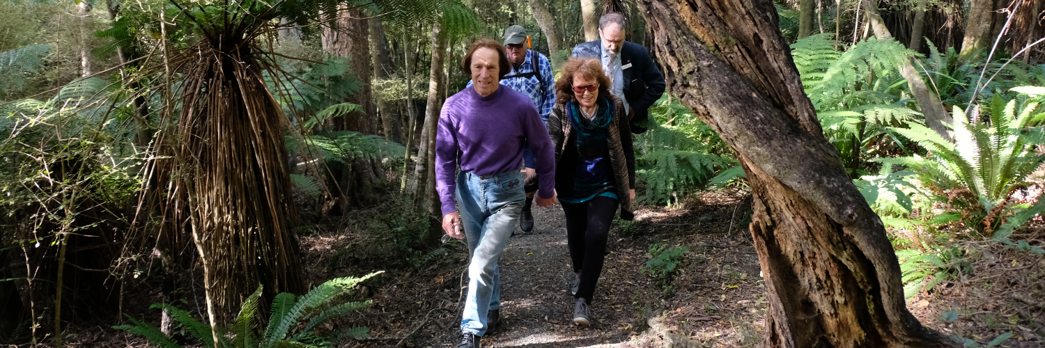 Omaui Tracks Group, Outdoor Access Champion Award presentation