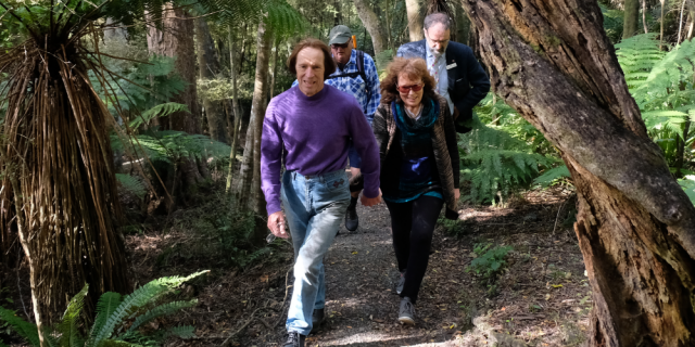 Omaui Tracks Group, Outdoor Access Champion Award presentation