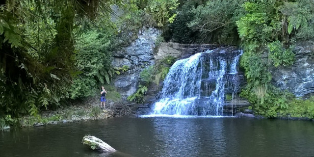 Rerekapa Falls