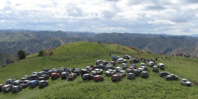 2014 Central North Island 4WD trek vehicles