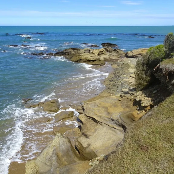 06 Along the cliffs