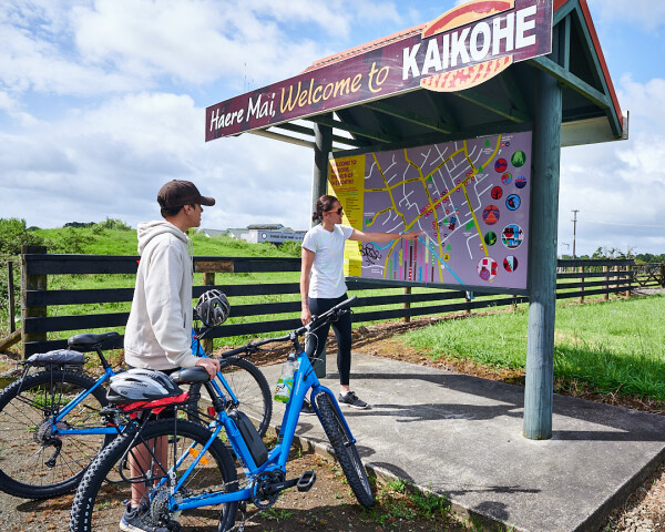 Pou Herenga Tai Twin Coast Cycle Trail